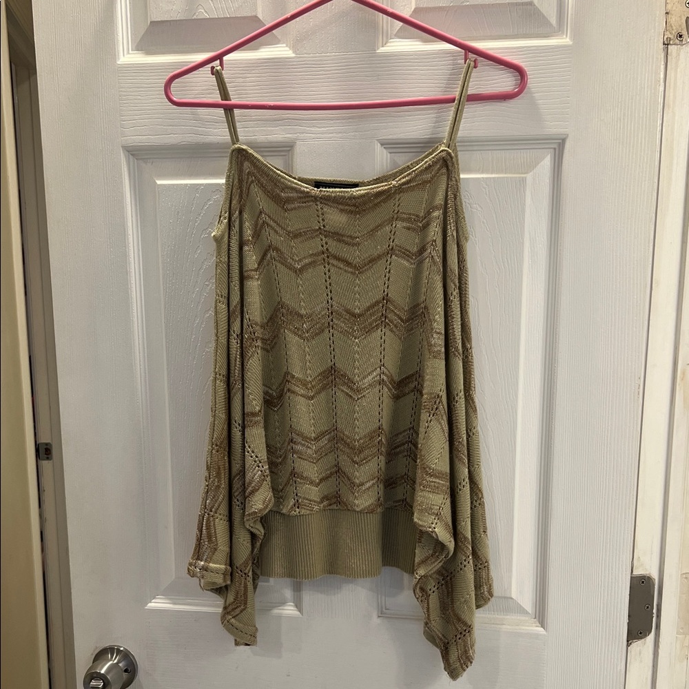 Elegant Cold Shoulder Shiny Gold Chevron Sweater with Big Flarey Sleeves